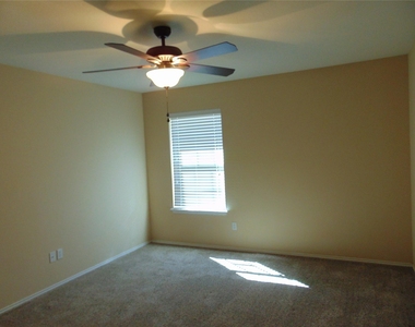 251 Wolfberry Path - Photo Thumbnail 15