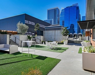 210 Lavaca St - Photo Thumbnail 31
