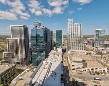 210 Lavaca St - Photo Thumbnail 27
