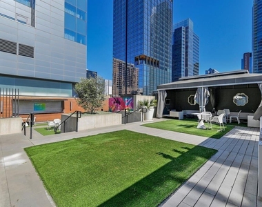 210 Lavaca St - Photo Thumbnail 34