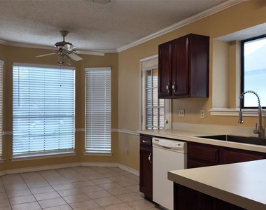 12331 Yarmont Way - Photo Thumbnail 3
