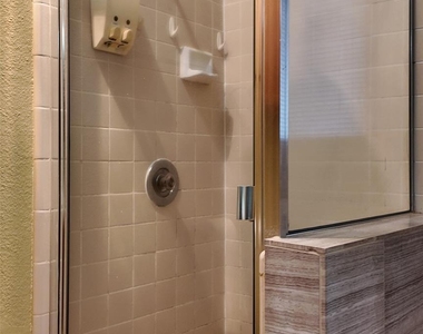 12331 Yarmont Way - Photo Thumbnail 9