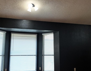 12331 Yarmont Way - Photo Thumbnail 20