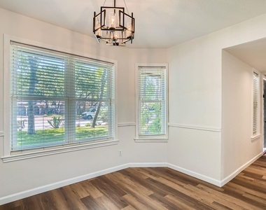 1712 Hermitage Dr - Photo Thumbnail 5