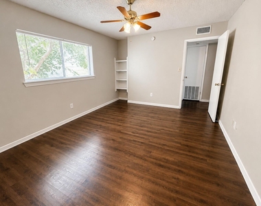 3106 Duval St - Photo Thumbnail 10