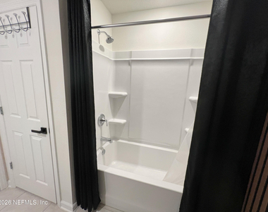 7223 Hawkes Bend Street Street - Photo Thumbnail 13
