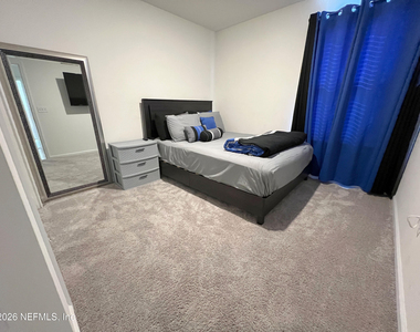 7223 Hawkes Bend Street Street - Photo Thumbnail 12