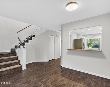 7701 Baymeadows Circle W - Photo Thumbnail 16