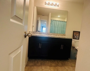 12573 Green Meadow Drive - Photo Thumbnail 36
