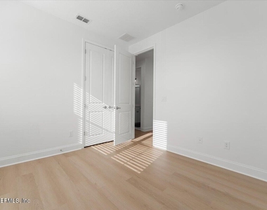 492 Rum Runner Way - Photo Thumbnail 28