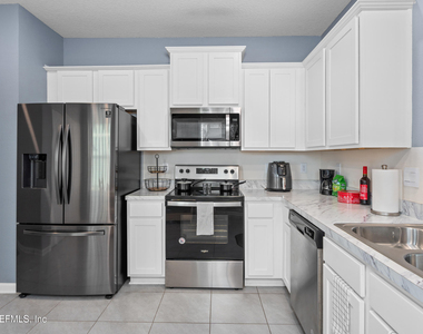 237 Aralia Lane - Photo Thumbnail 8