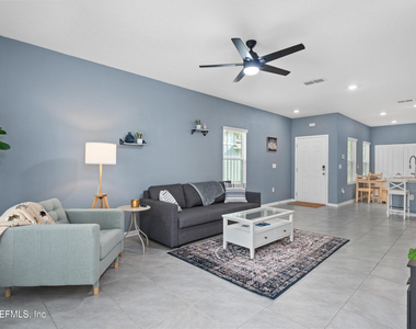 237 Aralia Lane - Photo Thumbnail 5