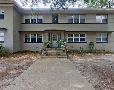 1464 Holmesdale Road - Photo Thumbnail 1