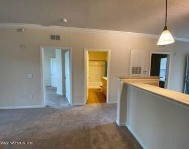 8290 Gate Parkway W - Photo Thumbnail 5