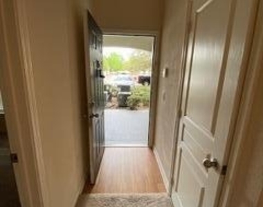 8290 Gate Parkway W - Photo Thumbnail 13