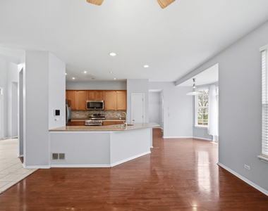 512 Normandy Lane - Photo Thumbnail 7