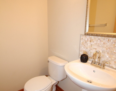 3162 Cambria Court - Photo Thumbnail 10