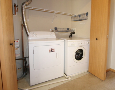 3162 Cambria Court - Photo Thumbnail 16