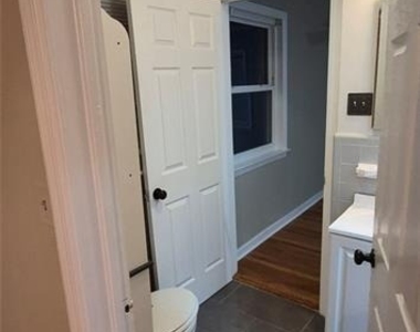605 Dalrymple Ne - Photo Thumbnail 17
