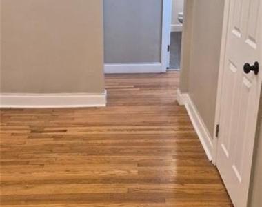 605 Dalrymple Ne - Photo Thumbnail 4