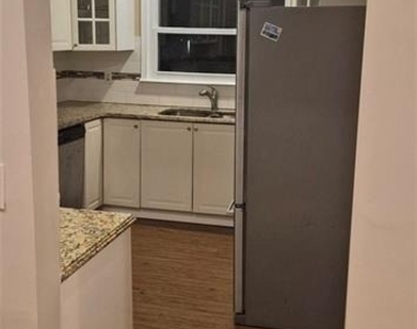 605 Dalrymple Ne - Photo Thumbnail 8