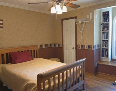 3666 Lakewood Court - Photo Thumbnail 1