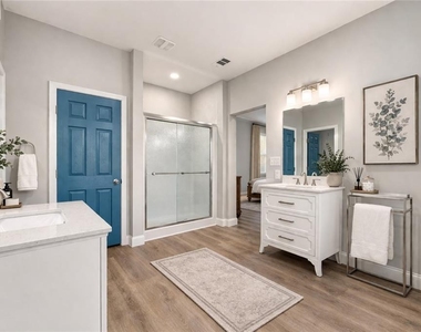 450 Oliver Ridge Drive - Photo Thumbnail 12