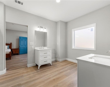 450 Oliver Ridge Drive - Photo Thumbnail 45