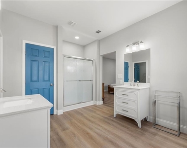 450 Oliver Ridge Drive - Photo Thumbnail 44