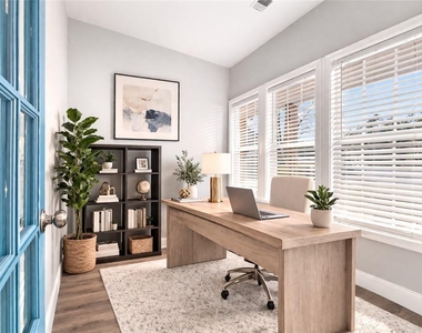 450 Oliver Ridge Drive - Photo Thumbnail 3