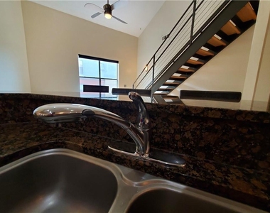 400 17th Street Nw - Photo Thumbnail 6