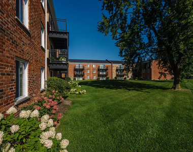 4400 W Lake Avenue - Photo Thumbnail 15