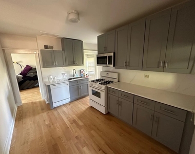 1119 Garnett Place - Photo Thumbnail 4