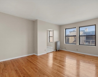 1934 E 74th Street - Photo Thumbnail 4