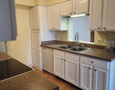 606 E Woodland Park Avenue - Photo Thumbnail 2