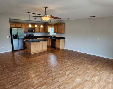 5119 W 159th Street - Photo Thumbnail 2