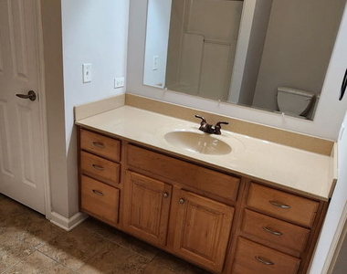 5119 W 159th Street - Photo Thumbnail 5