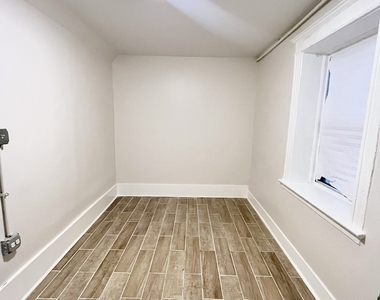 2512 S Trumbull Avenue - Photo Thumbnail 6