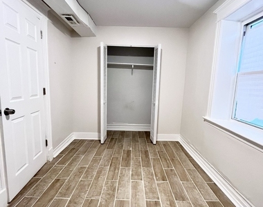2512 S Trumbull Avenue - Photo Thumbnail 5