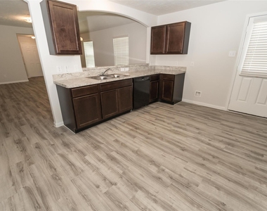 5611 Rocky Trail Drive - Photo Thumbnail 2