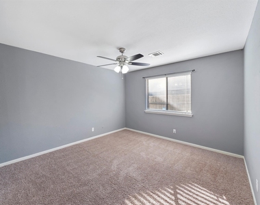 2304 Colleen Drive - Photo Thumbnail 14