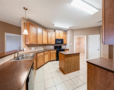 6007 Wilcox Point Court - Photo Thumbnail 5
