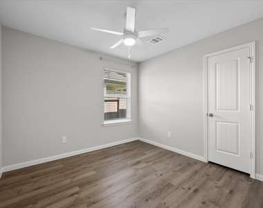 2546 Steelhead Drive - Photo Thumbnail 7
