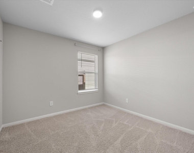 2546 Steelhead Drive - Photo Thumbnail 6