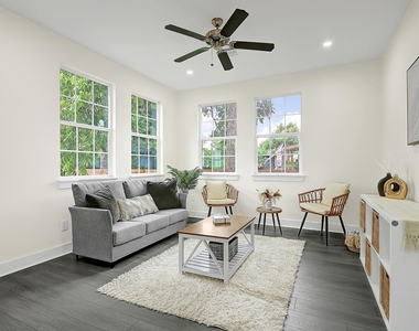 2412 Lucas Street - Photo Thumbnail 7