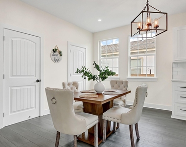 2412 Lucas Street - Photo Thumbnail 4
