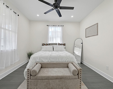 2412 Lucas Street - Photo Thumbnail 9
