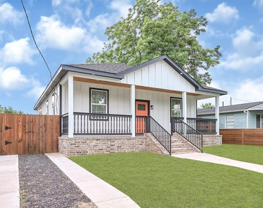 2412 Lucas Street - Photo Thumbnail 1