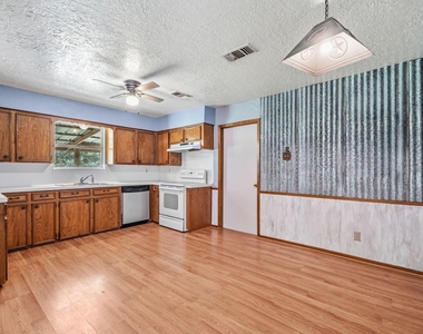 4027 Spring Branch Road - Photo Thumbnail 3