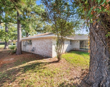 9627 N Glenwood Forest Drive - Photo Thumbnail 3